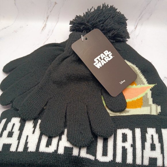 Star Wars Beanie & Gloves Black 2 Pcs Kids  NWT - Picture 2 of 4